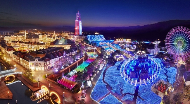 HAPPINESS CELEBRATE COUNTDOWN IN KYUSHU (HUISTEN BOSCH)
